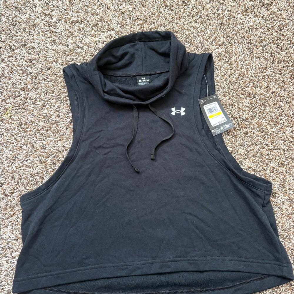 Under Armour Black Cropped Sleeveless Cowl Neck Tank